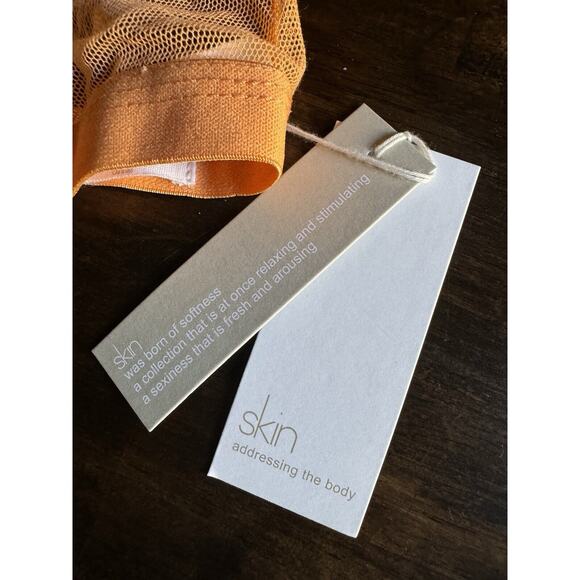 SKIN WORLDWIDE Odelyn Triangle Bra NWT Small NEW - Picture 6 of 10